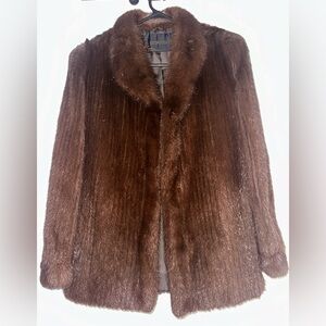 Elegant vintage Brown Fur Coat Szor-Diener